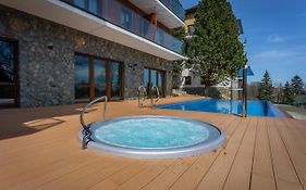 Apart Invest Green Park Resort C12-z dostępem do strefy spa